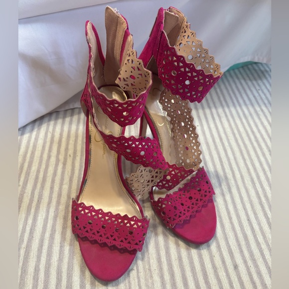 Jessica Simpson pinkish purple heels - Picture 2 of 9